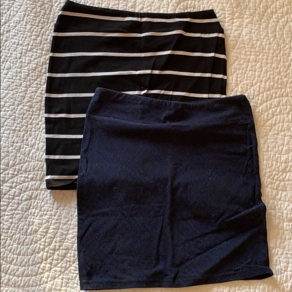 Xhilaration Dresses & Skirts - Two (2) pack body-con/pencil patterned skirts Xhilaration Dresses & Skirts - Two (2) pack body-con/pencil patterned skirts